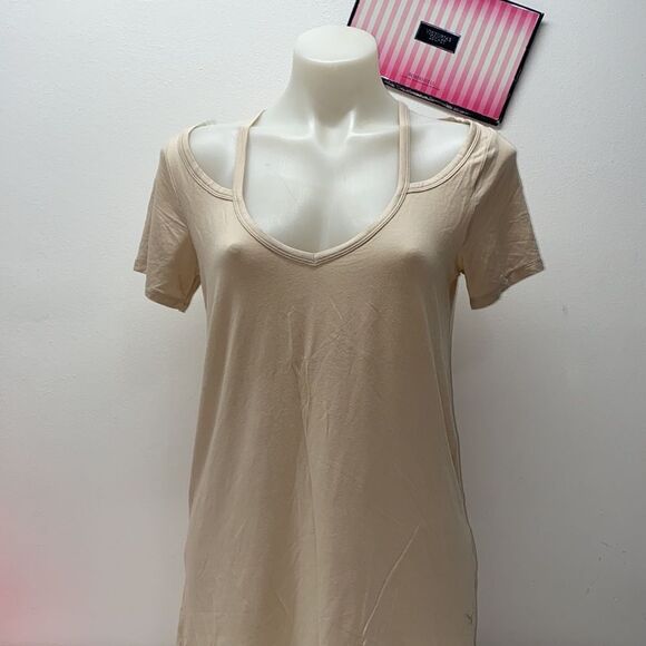🔥VICTORIA SECRET Pink T-shirt   SZ XSmall NEW - Picture 1 of 4